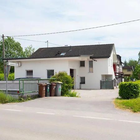 Apartment Studio Green Apartmán *