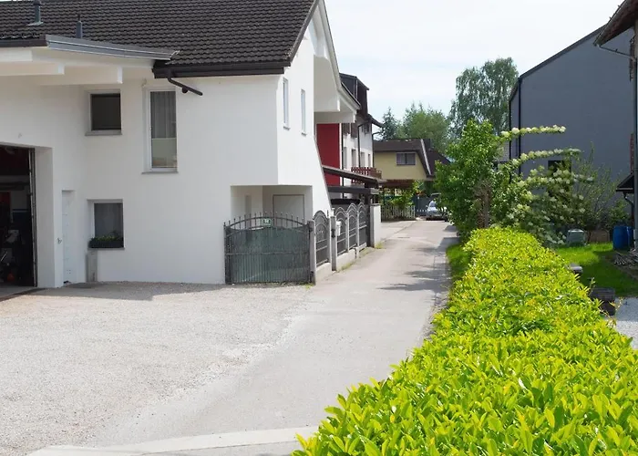 Apartment Studio Green * Ljubljana