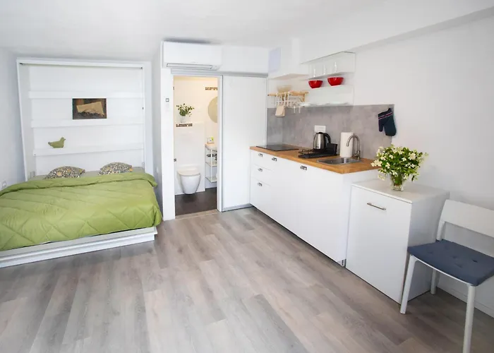 Apartment Studio Green * Lublaň